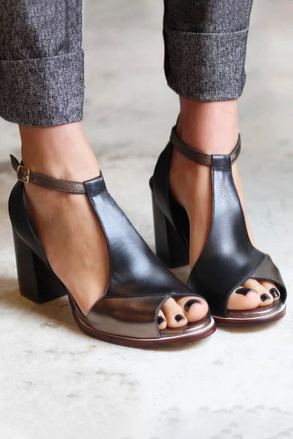 Escarpins à talon large peep toe patchwork Noir avec bride cheville