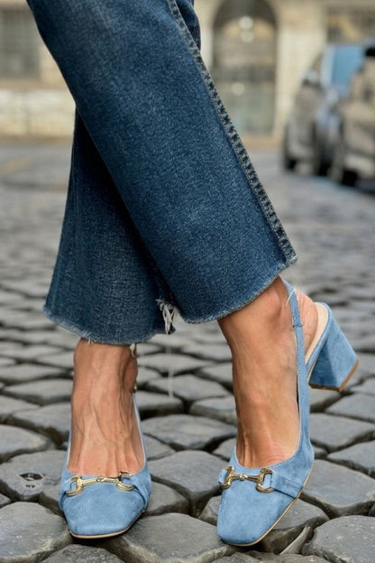 Escarpins slingback à talon bloc en daim olive avec détail étrier