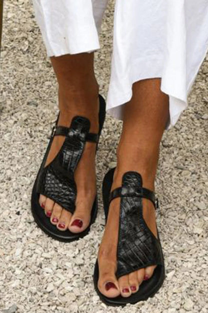 Sandales tongs effet crocodile avec bride et boucle sur le cou-de-pied