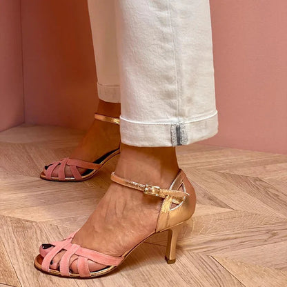 Escarpins à talon aiguille cut-out peep toe color block